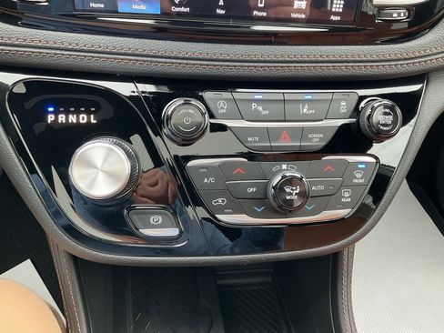 New 2026 Chrysler Pacifica Pinnacle w/ Trailer Tow Group image 15