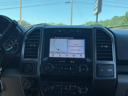 Used 2019 Ford F150 XLT w/ Equipment Group 302A Luxury AWD/4WD image 28