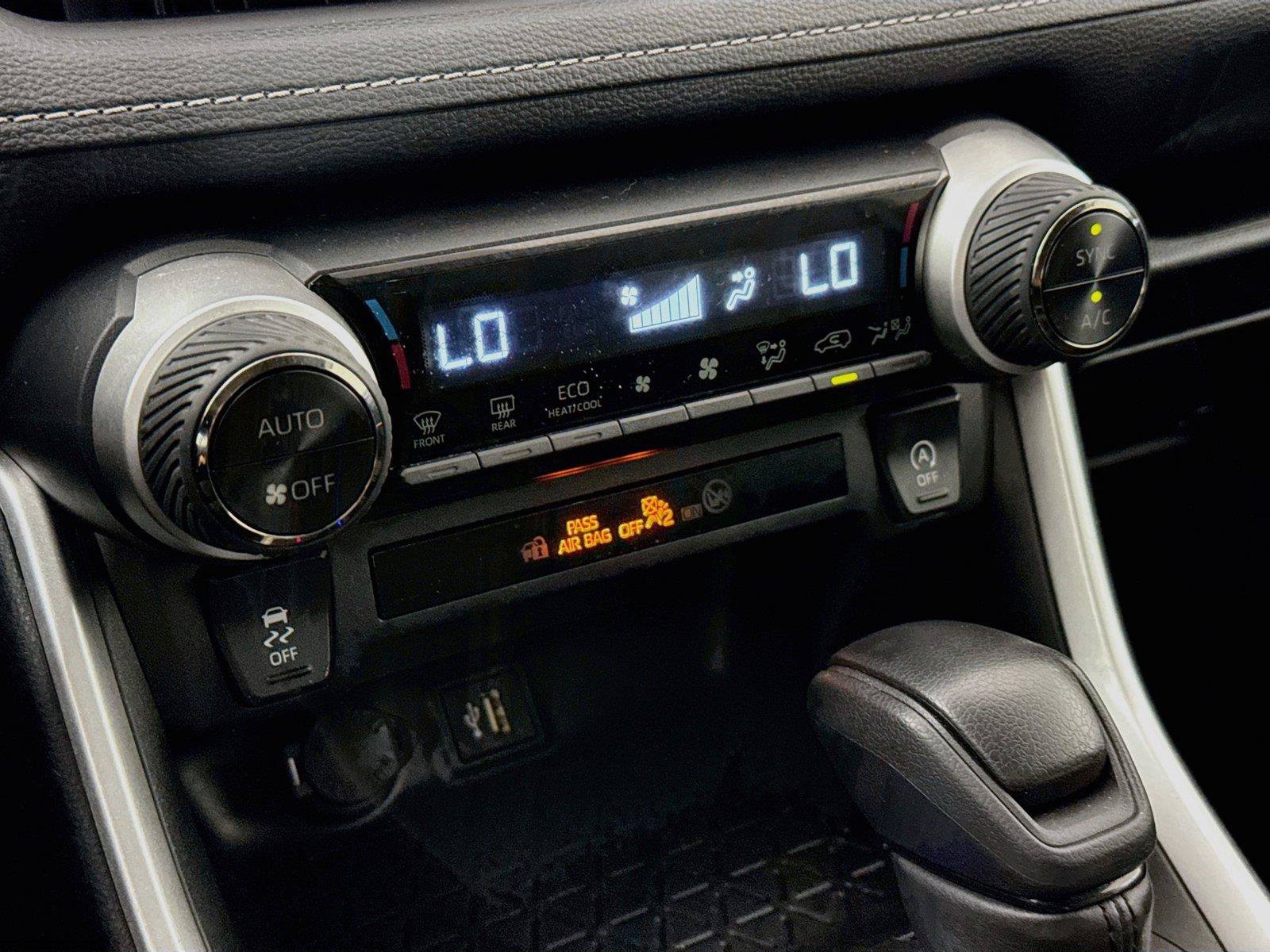 Certified 2025 Toyota RAV4 XLE AWD/4WD image 24