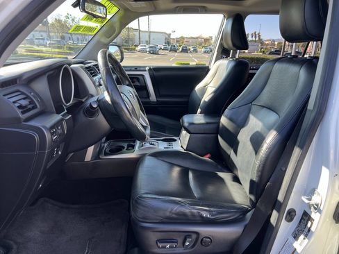 Used 2012 Toyota 4Runner Limited image 27