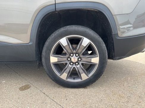 Used 2019 GMC Acadia SLT FWD image 11
