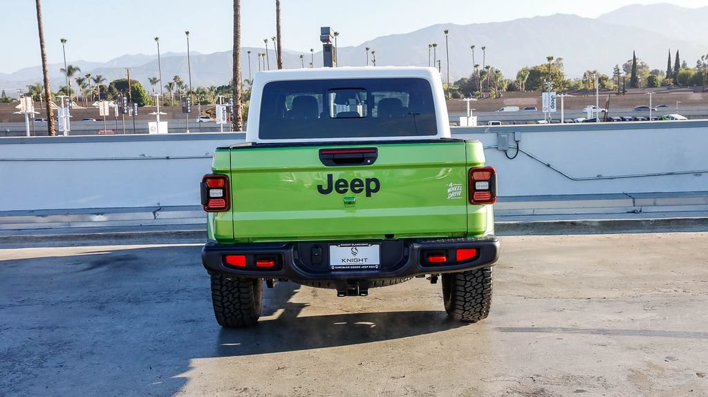 New 2026 Jeep Gladiator Rubicon w/ Whitecap Package AWD/4WD image 8
