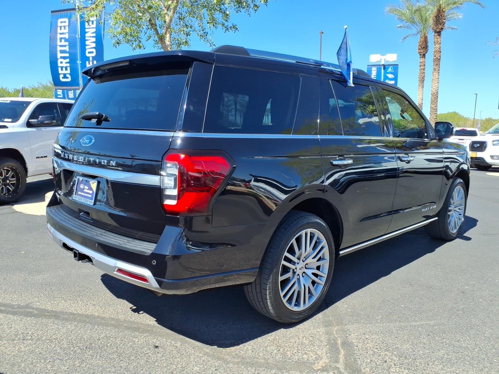 Certified 2024 Ford Expedition Platinum AWD/4WD image 4