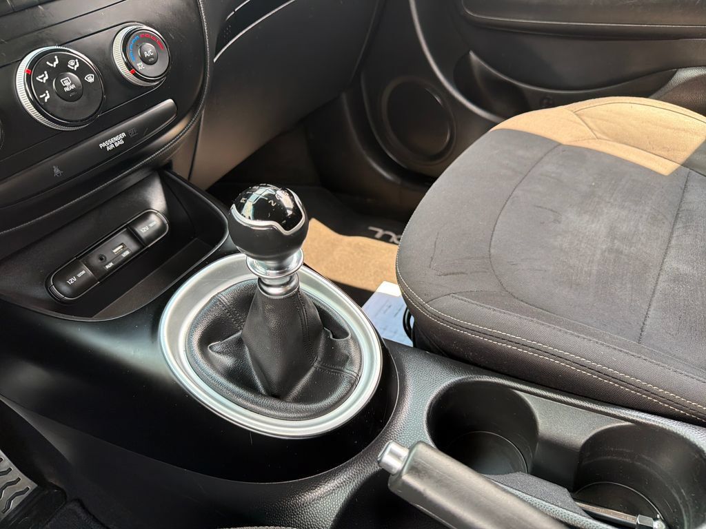 Used 2015 Kia Soul FWD image 18