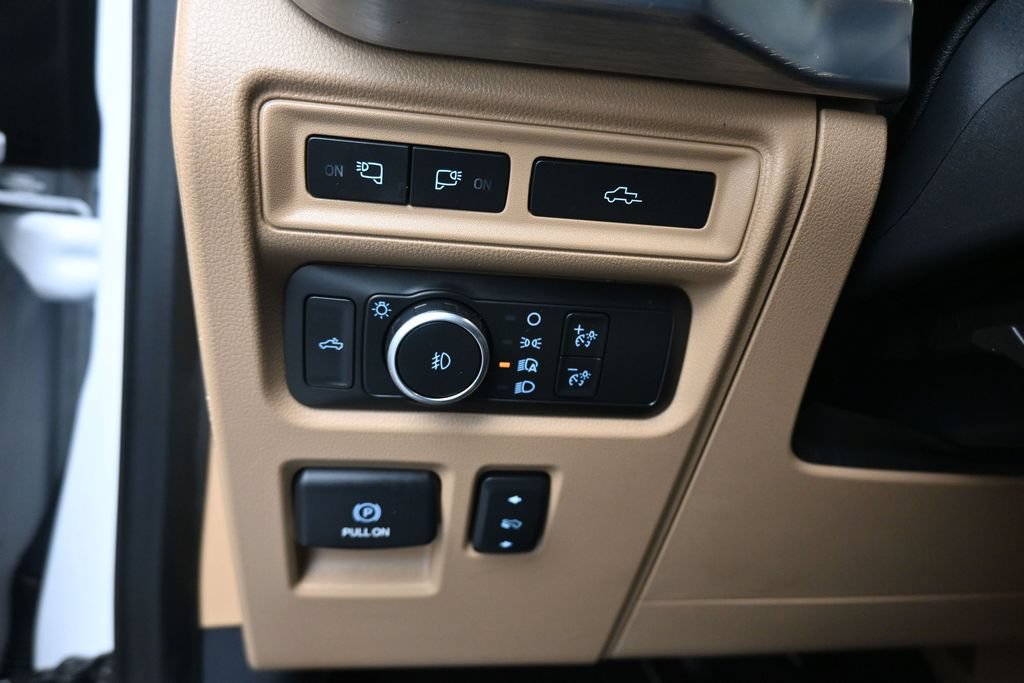 Used 2021 Ford F150 Lariat AWD/4WD image 32