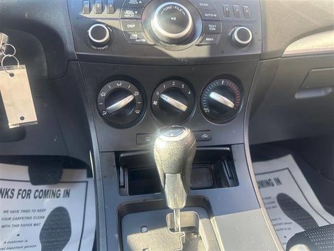 Used 2013 MAZDA MAZDA3 i Sport image 11