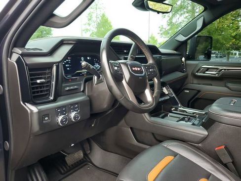 Used 2025 GMC Sierra 2500 AT4 w/ AT4 Premium Plus Package AWD/4WD image 20