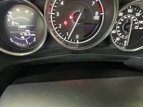 Used 2023 MAZDA MX-5 Miata Club RWD image 16