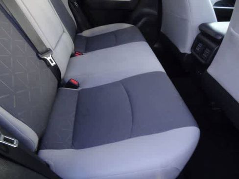Used 2021 Toyota RAV4 XLE w/ Convenience Package AWD/4WD image 21