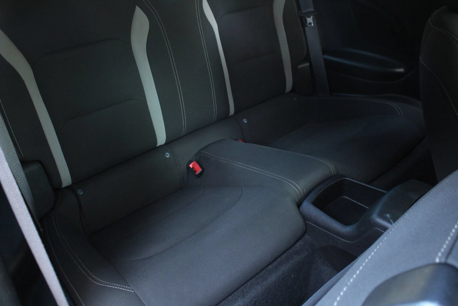 Used 2016 Chevrolet Camaro LT RWD image 22
