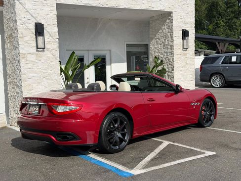 Used 2012 Maserati GranTurismo Sport RWD image 17