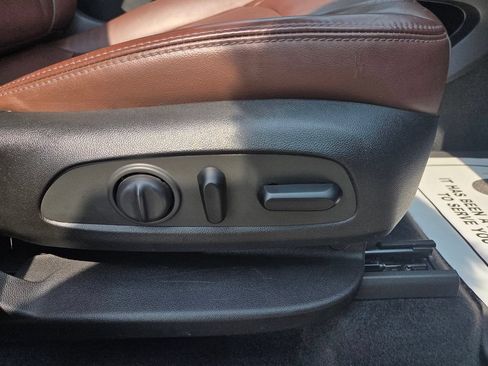 Used 2018 Buick Enclave Avenir AWD/4WD image 42