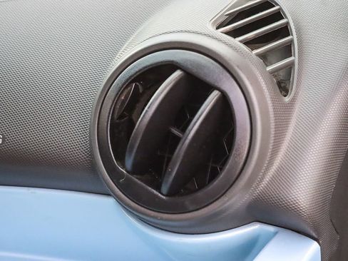 Used 2015 Chevrolet Spark LT image 35