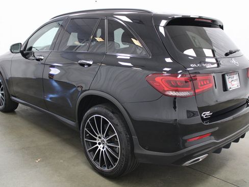 Used 2022 Mercedes-Benz GLC 300 4MATIC image 7