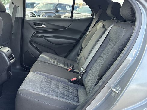 Used 2023 Chevrolet Equinox LT FWD image 16