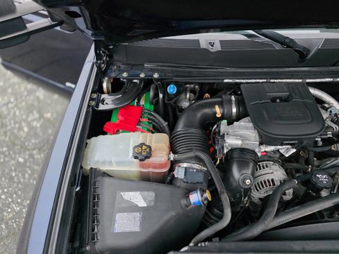 Used 2011 Chevrolet Silverado 3500 LTZ image 67