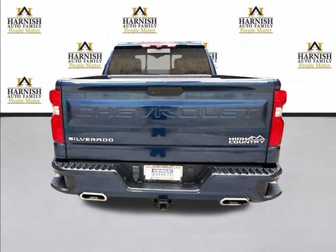 Used 2021 Chevrolet Silverado 1500 High Country w/ Technology Package image 7