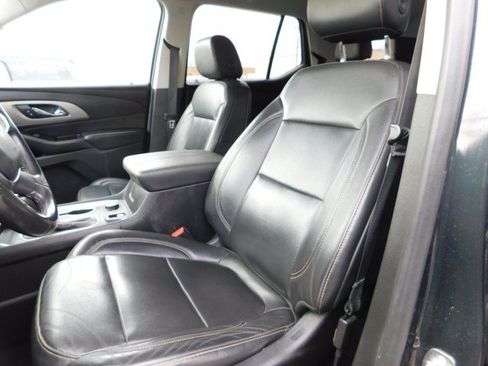 Used 2019 Chevrolet Traverse LT AWD/4WD image 4
