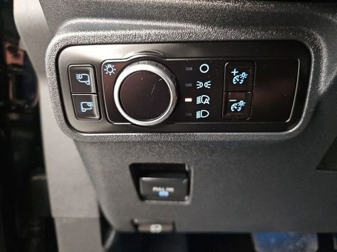 Used 2024 Ford Bronco Badlands image 15