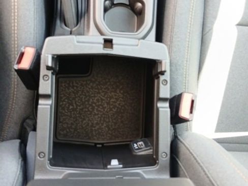 New 2025 Jeep Gladiator Sport image 39