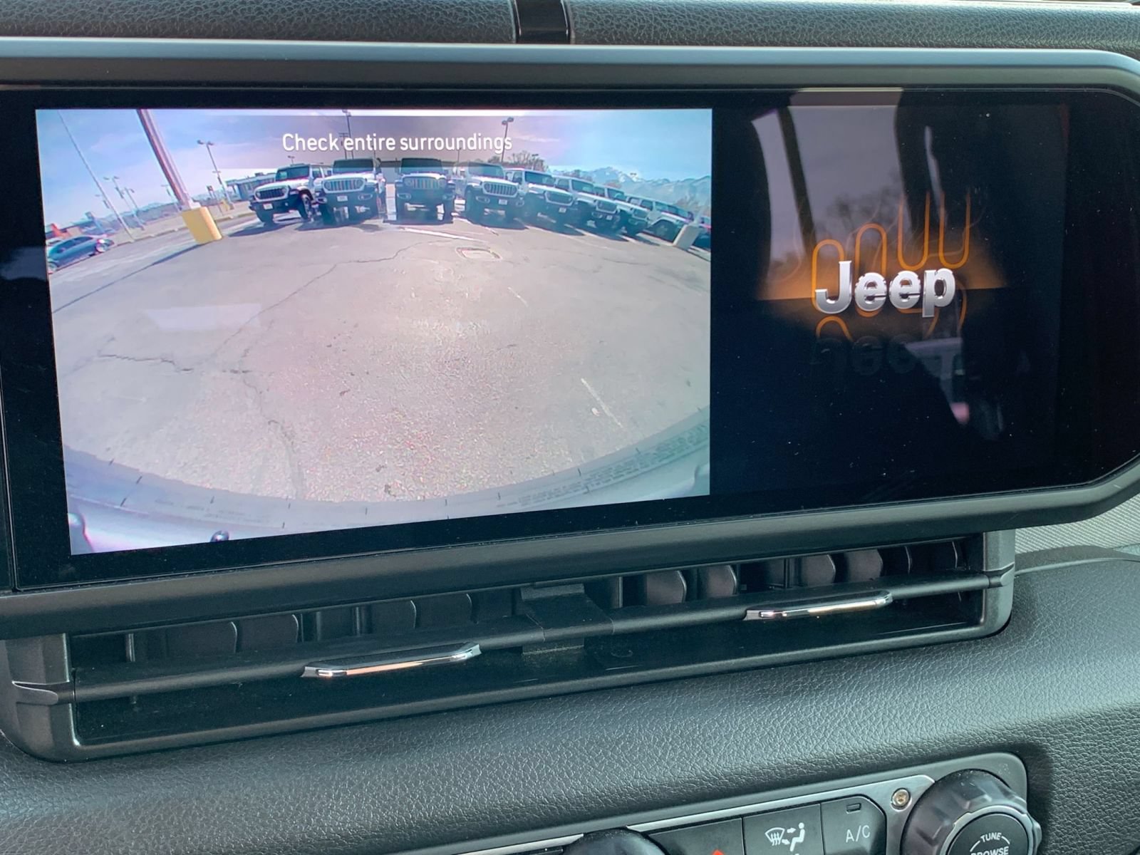 Used 2025 Jeep Wrangler Unlimited Sport AWD/4WD image 22