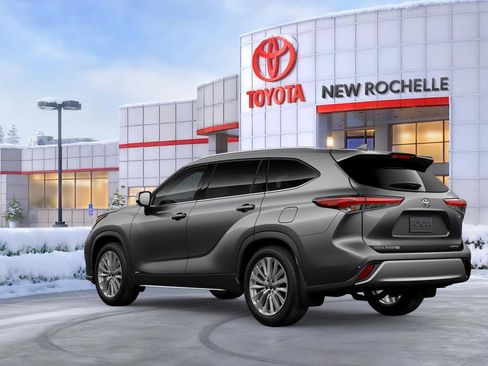 New 2025 Toyota Highlander XLE image 6