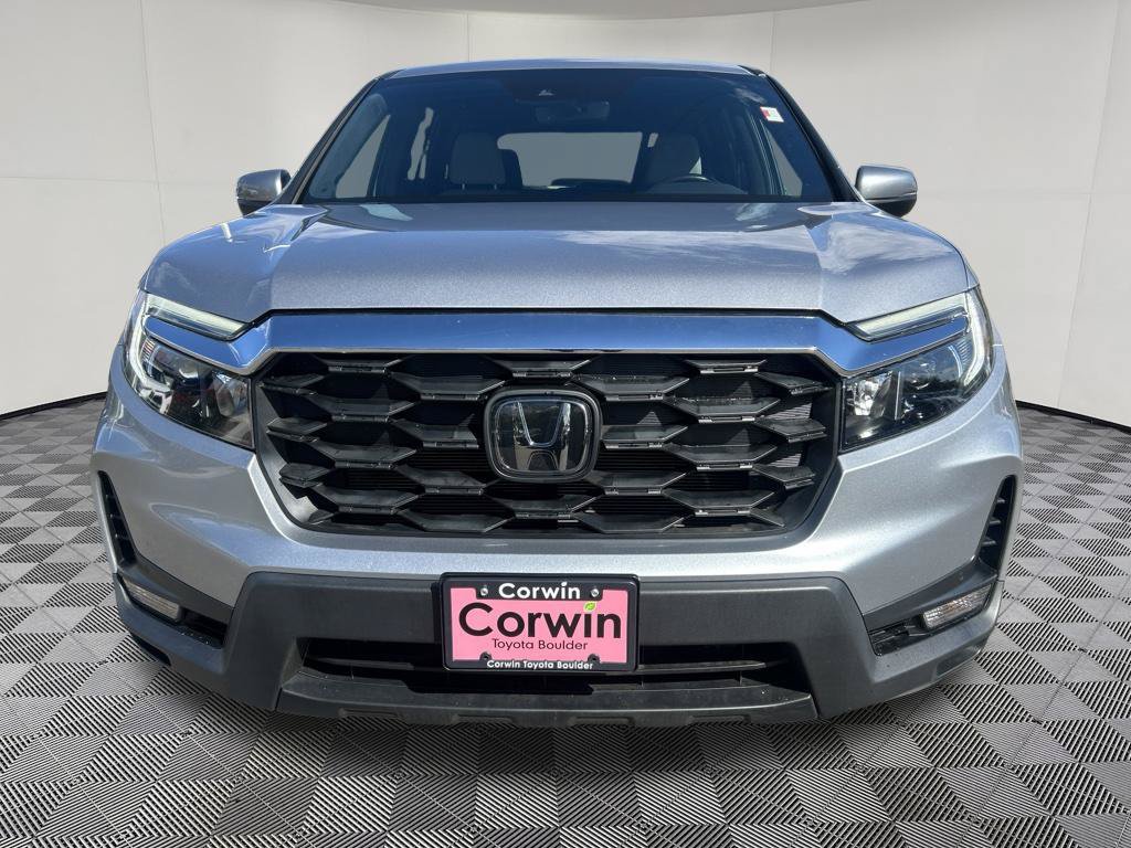 Used 2025 Honda Passport EX-L image 2