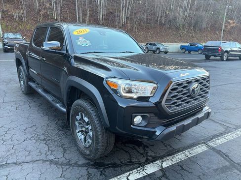 Used 2021 Toyota Tacoma TRD Off-Road image 7