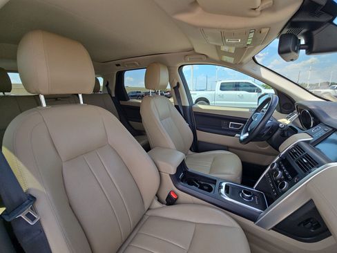 Used 2019 Land Rover Discovery Sport HSE AWD/4WD image 31