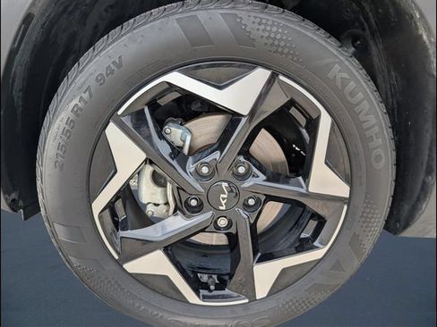 Certified 2025 Kia Seltos S FWD image 20