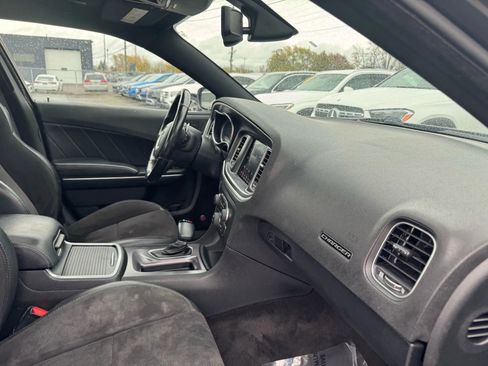 Used 2018 Dodge Charger GT image 17