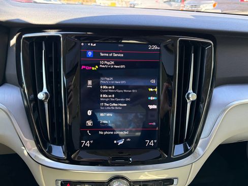 Used 2020 Volvo S60 T5 Momentum w/ Protection Package Premier image 29