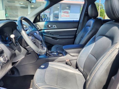 Used 2019 Ford Explorer XLT FWD image 16
