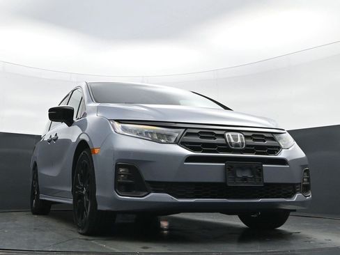 Used 2025 Honda Odyssey Sport-L image 24