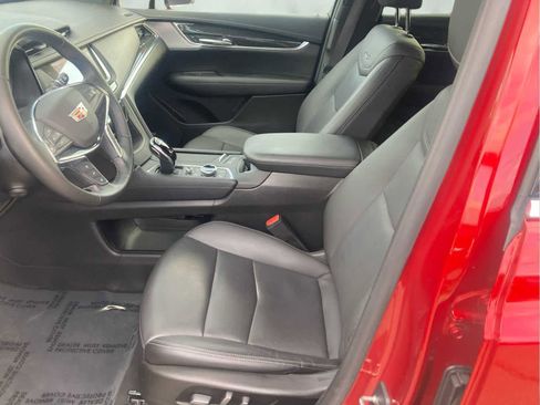 Used 2021 Cadillac XT5 Premium Luxury image 10