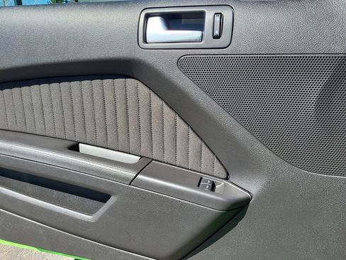 Used 2013 Ford Mustang Boss 302 w/ Boss 302 Accessory Pkg image 10