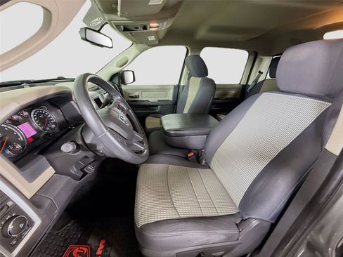 Used 2012 RAM 1500 Big Horn w/ Luxury Group image 12