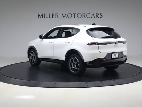 Used 2025 Alfa Romeo Tonale image 5