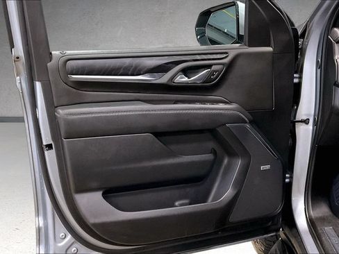 Used 2024 GMC Yukon Denali AWD/4WD image 21