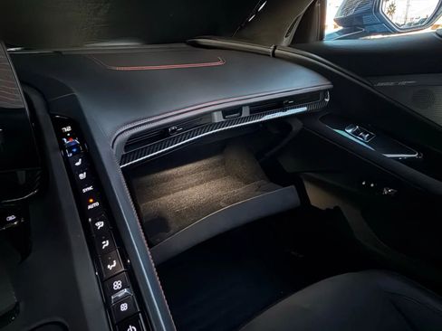 Used 2022 Chevrolet Corvette 3LT w/ Z51 Performance Package image 53