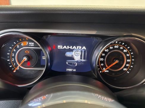 Used 2021 Jeep Wrangler Unlimited Sahara AWD/4WD image 29