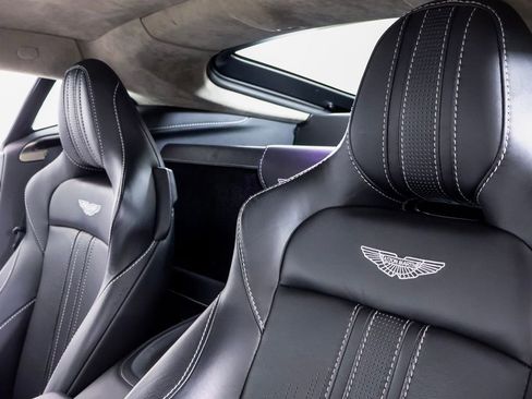 Used 2020 Aston Martin V8 Vantage Coupe RWD image 16
