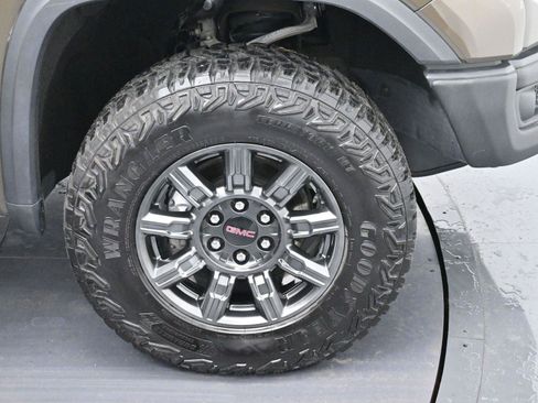 Used 2024 GMC Sierra 1500 AT4X image 34