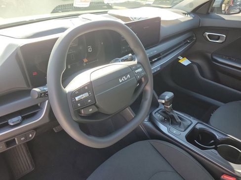 New 2026 Kia K4 LXS image 21