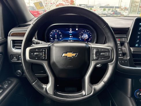 Used 2023 Chevrolet Suburban Premier image 23