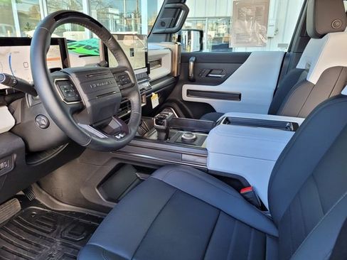 Used 2024 GMC Hummer EV 2X image 11