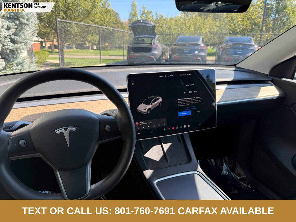 Used 2021 Tesla Model Y Long Range AWD/4WD image 16
