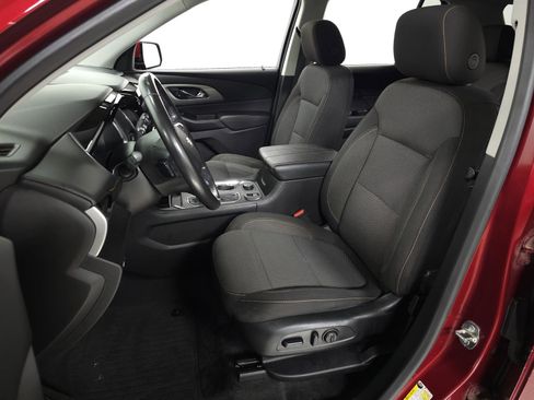 Used 2019 Chevrolet Traverse LT image 14