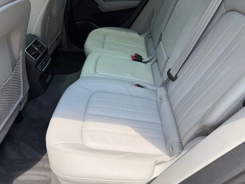 Used 2018 Audi Q5 2.0T Premium Plus w/ Premium Plus Package AWD/4WD image 17