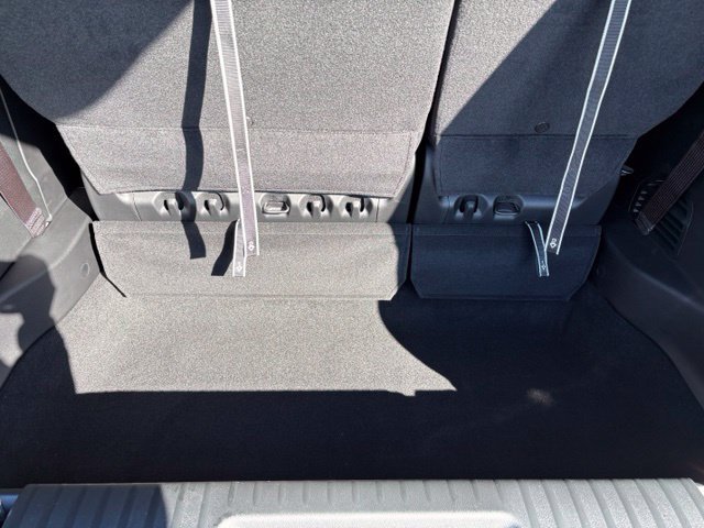 New 2027 Chrysler Pacifica Select FWD image 16